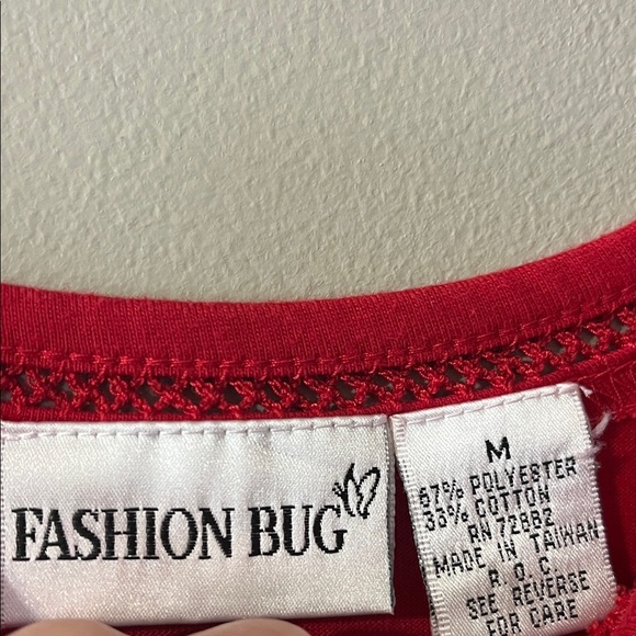 Fashion Bug Red Short Sleeve Women's Tee - Picture 3 of 5